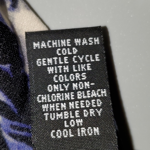 Alfani blouse v-neck ruched bodice blue black white Size XS - Picture 8 of 8